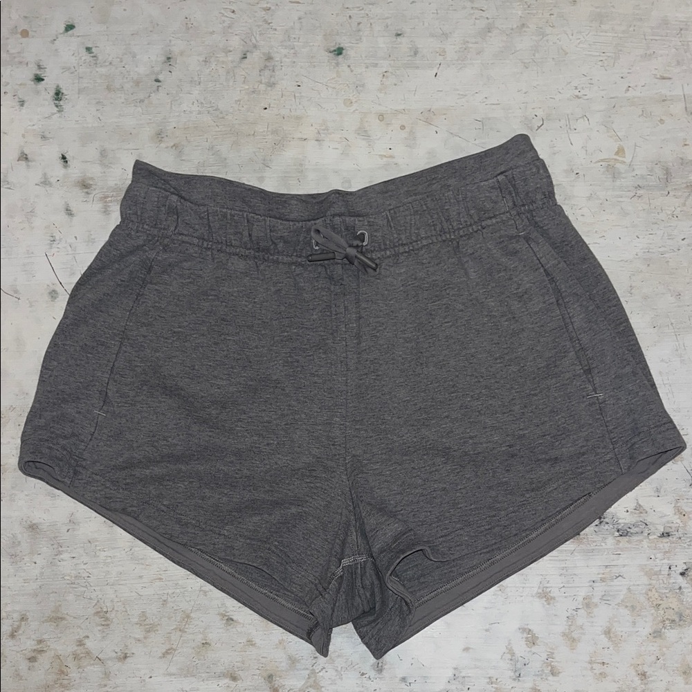 Lululemon Inner Glow Short 3" *Terry
Heathered Core Medium Grey | size 6
